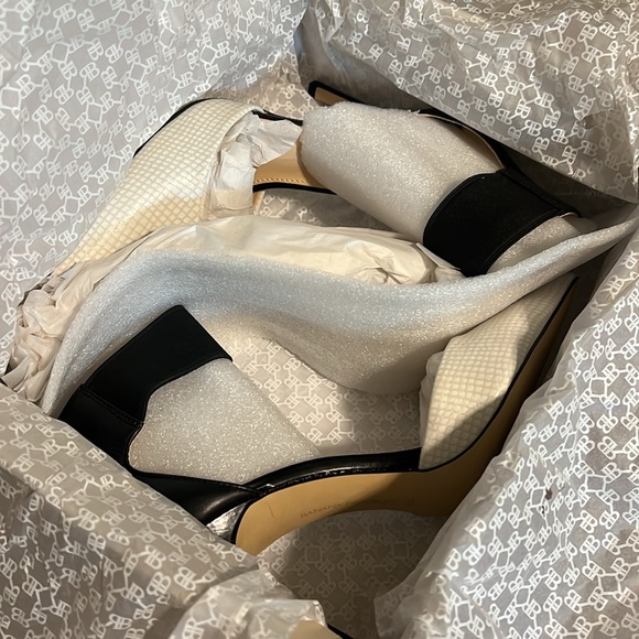 [NIB] Banana Republic - Malory stilettos, ⚪️⚫️ 6.5 - Picture 6 of 8